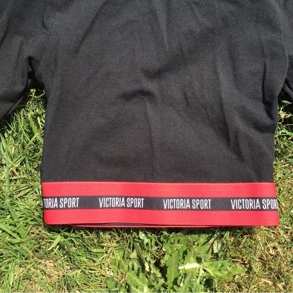 Victoria’s Secret Victoria Sport Black Long Sleeve Crop Top XSmall Activewear - Picture 2 of 5